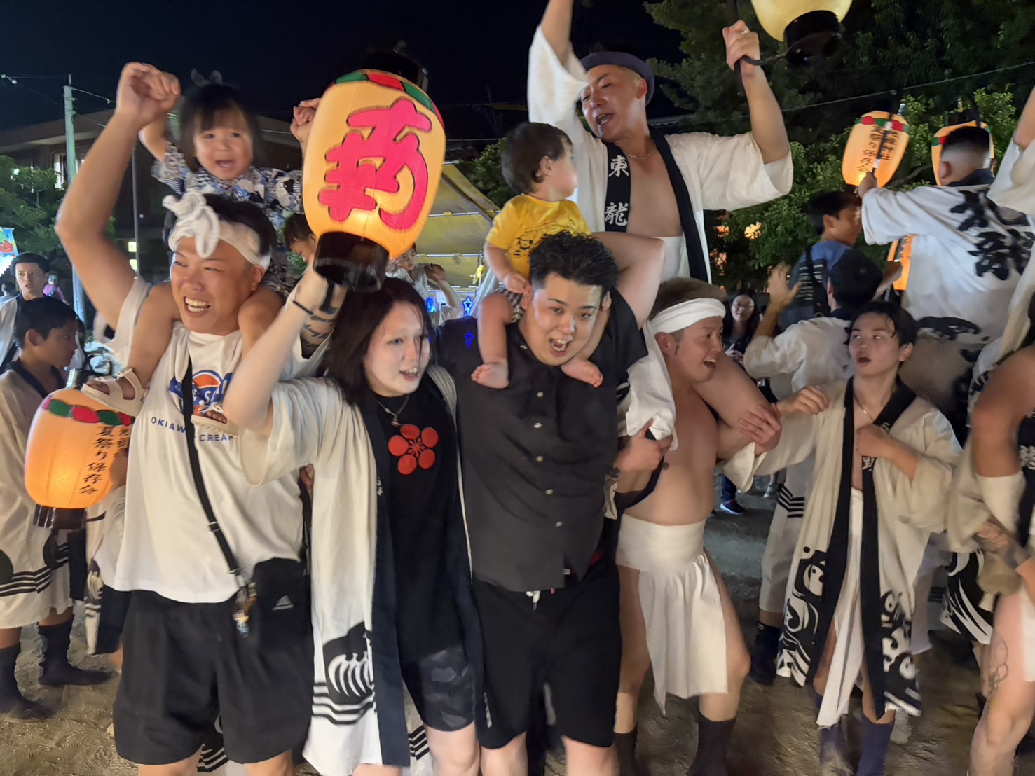 世代を超えて参加する盆押し
