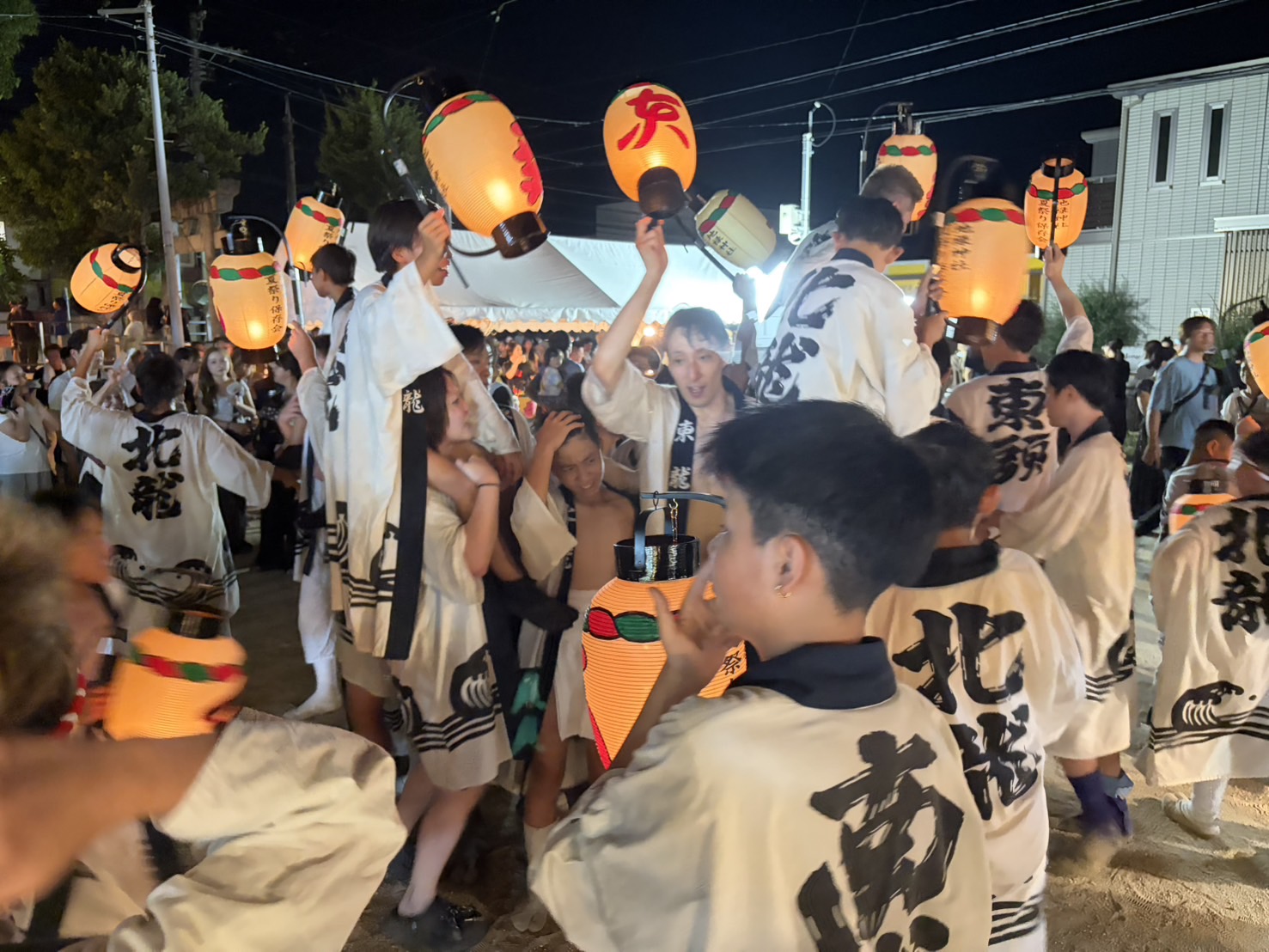 盆押しを楽しむ皆様