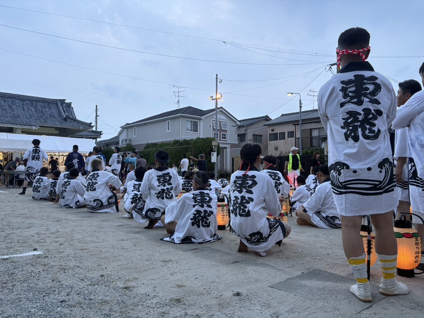 納骨堂へ到着した参加者